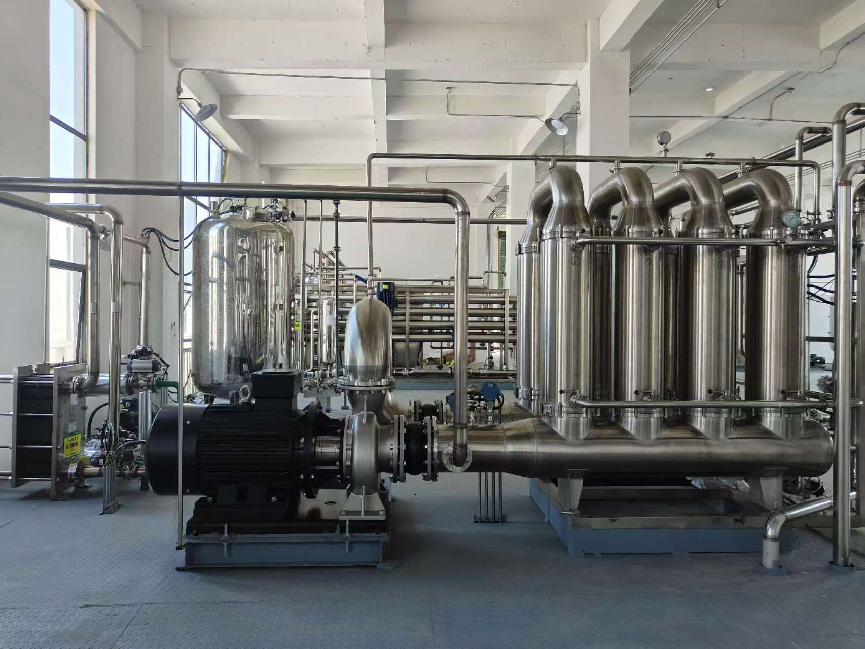 陶瓷膜工業(yè)設(shè)備